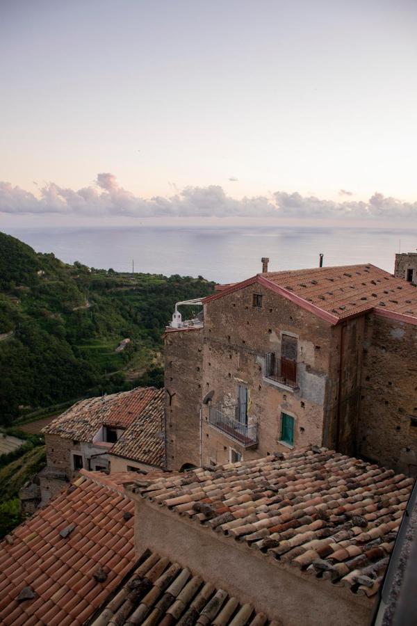 Palazzo Del Diplomatico Villa Belmonte Calabro Dış mekan fotoğraf