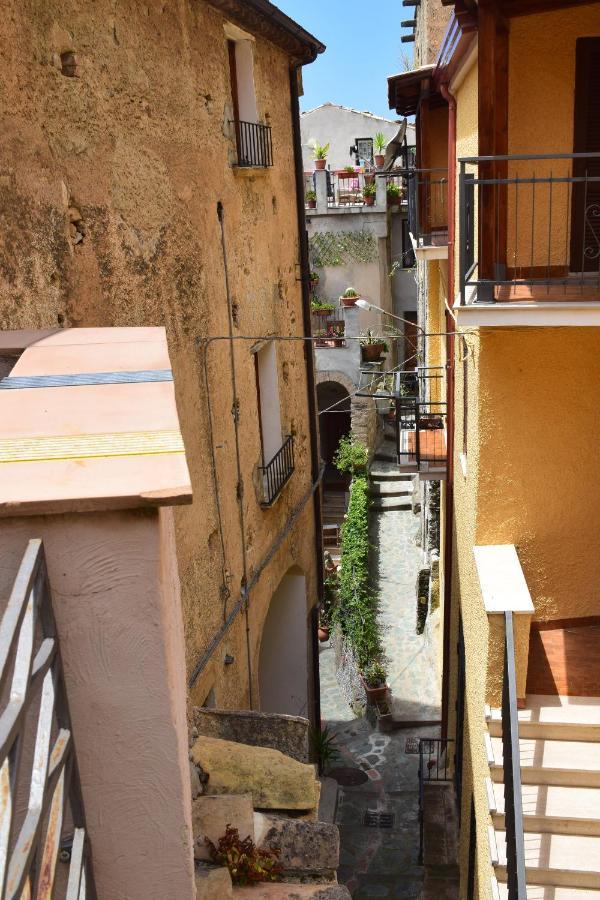 Palazzo Del Diplomatico Villa Belmonte Calabro Dış mekan fotoğraf