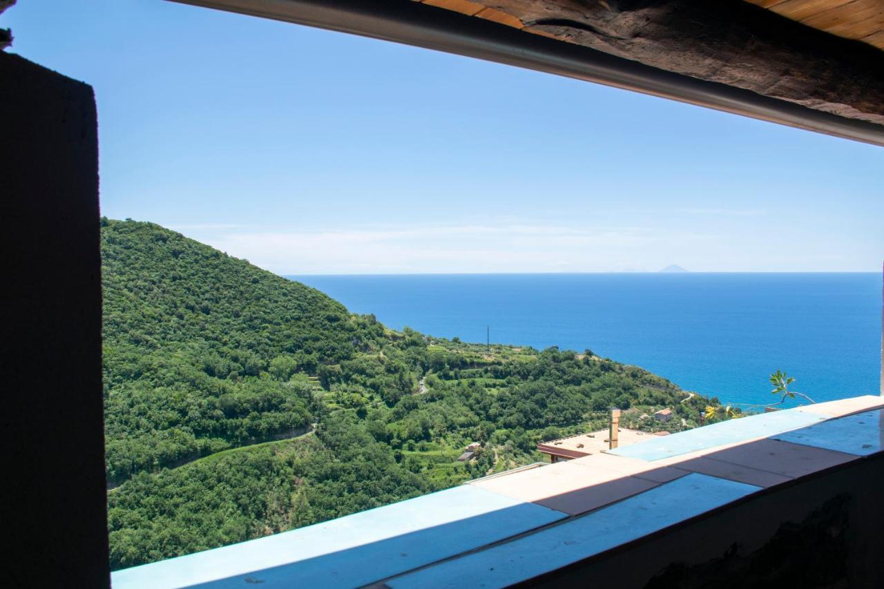 Palazzo Del Diplomatico Villa Belmonte Calabro Dış mekan fotoğraf