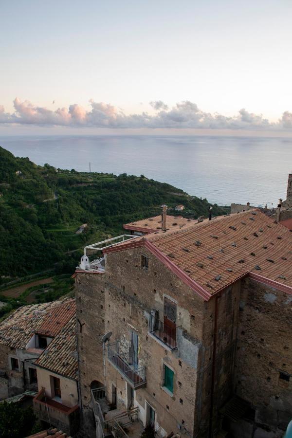 Palazzo Del Diplomatico Villa Belmonte Calabro Dış mekan fotoğraf