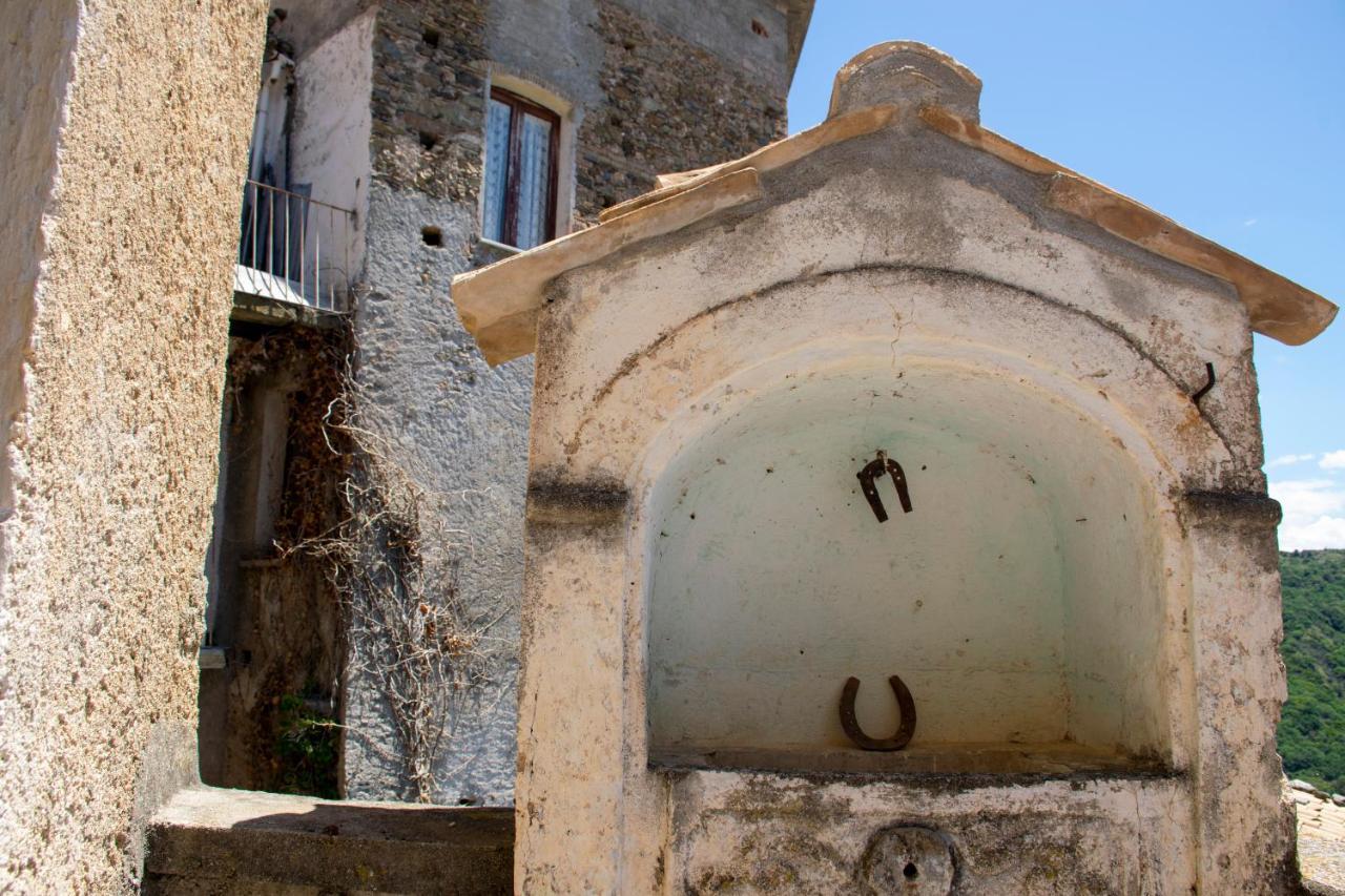 Palazzo Del Diplomatico Villa Belmonte Calabro Dış mekan fotoğraf